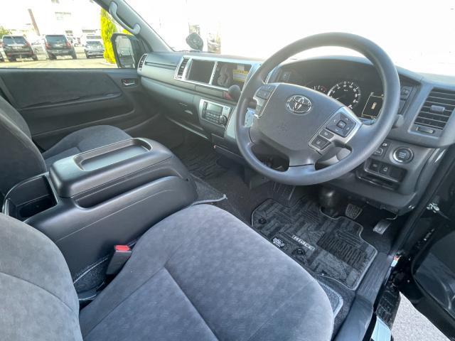 ハイエースワゴン ＧＬ　前後ソナー　デジタルインナーミラー　ＬＥＤヘッドライト　フォグ　片側パワスラ　純正フロアマット　オートハイビーム　トヨタセーフティセンス　スペアキー　保証書　取扱説明書（22枚目）