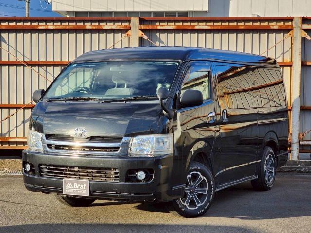 ハイエースワゴン ＧＬ　社外ナビ　ＣＤ／ＤＶＤ／ＢＴ／フルセグ　Ｂカメラ　オートライト　パワースライドドア　純正フロアマット　リアモニター　１００Ｖ電源　取扱説明書　スペアキー（6枚目）