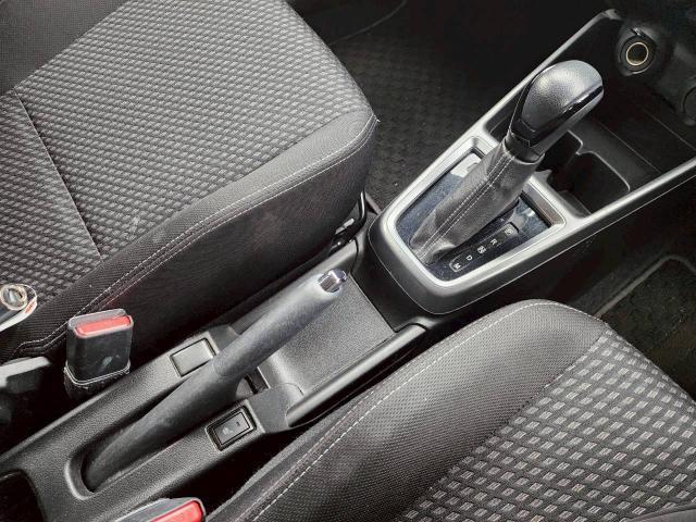 スイフト ハイブリッドＲＳ　全方位モニター　純正メモリナビ　ＣＤ／ＤＶＤ／ＢＴ／フルセグ　純正フロアマット　シートヒーター　ＵＳＢ接続　保証書　取扱説明書　スペアキー（4枚目）