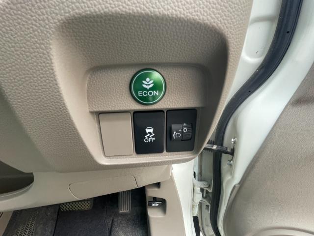 Ｎ－ＯＮＥ Ｇ　社外ナビ　ワンオーナー　ワンセグ／ラジオ　Ｂカメラ　純正フロアマット　ミラーヒーター　スタッドレスタイヤ積込　保証書　取扱説明書　スペアキー（4枚目）