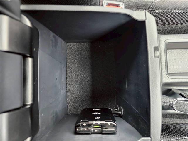 ハイラックス Z 純正ナビBT/CD/DVD/フルセグTV バックカメラ トヨタセーフティーセンス レーダークルコン プリクラッシュセーフティー ベッドライナー フロントバンパーガード(9枚目)