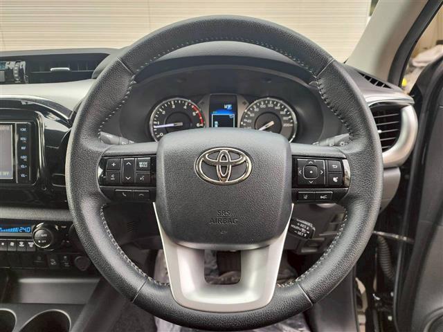 ハイラックス Z 純正ナビBT/CD/DVD/フルセグTV バックカメラ トヨタセーフティーセンス レーダークルコン プリクラッシュセーフティー ベッドライナー フロントバンパーガード(11枚目)