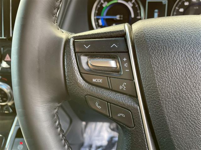 ヴェルファイアハイブリッド ＺＲ　純正１０インチナビ　Ｂｌｕｅｔｏｏｔｈ　バックカメラ　ＥＴＣ２．０　ドラレコ　オートブレーキホールド　シートメモリー　両側パワースライドドア　電動格納ミラー　フォグライト　純正エンジンスターター（13枚目）