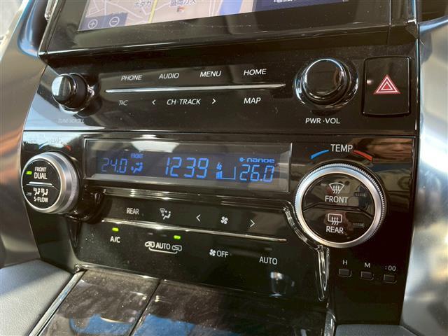 ヴェルファイアハイブリッド ＺＲ　純正１０インチナビ　Ｂｌｕｅｔｏｏｔｈ　バックカメラ　ＥＴＣ２．０　ドラレコ　オートブレーキホールド　シートメモリー　両側パワースライドドア　電動格納ミラー　フォグライト　純正エンジンスターター（22枚目）