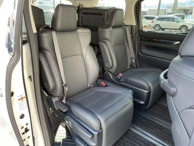 ヴェルファイアハイブリッド ＺＲ　純正１０インチナビ　Ｂｌｕｅｔｏｏｔｈ　バックカメラ　ＥＴＣ２．０　ドラレコ　オートブレーキホールド　シートメモリー　両側パワースライドドア　電動格納ミラー　フォグライト　純正エンジンスターター（29枚目）