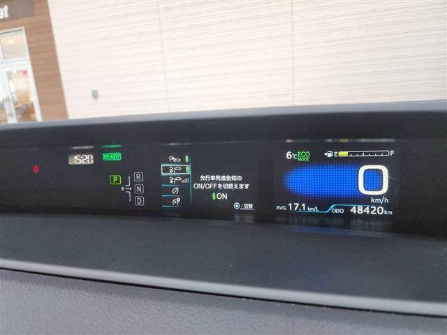 プリウス Ｓツーリングセレクション・ブラックエディション　フルエアロ　エンジンスターター　バックカメラ　ワイパーデアイサー　コーナーセンサー前後　純正ＡＷ　純正オーディオ　オートライト　オートハイビーム　シートヒーター　コーナーセンサー前後（7枚目）