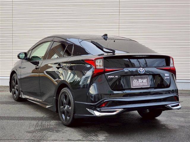 プリウス Ｓツーリングセレクション・ブラックエディション　フルエアロ　エンジンスターター　バックカメラ　ワイパーデアイサー　コーナーセンサー前後　純正ＡＷ　純正オーディオ　オートライト　オートハイビーム　シートヒーター　コーナーセンサー前後（37枚目）