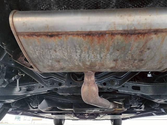 プリウス Ｓツーリングセレクション・ブラックエディション　フルエアロ　エンジンスターター　バックカメラ　ワイパーデアイサー　コーナーセンサー前後　純正ＡＷ　純正オーディオ　オートライト　オートハイビーム　シートヒーター　コーナーセンサー前後（43枚目）