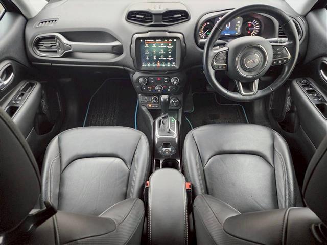 ジープ・レネゲード4xe リミテッド 4xe 純正ナビ バックカメラ ルーフレール ブラインドスポットモニター 前席パワーシート 前席シートヒーター ステアリングヒーター ドラレコ ETC2.0 クルーズコントロール ヒルディセントコントロール(2枚目)