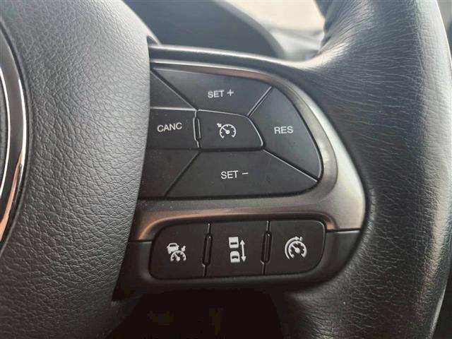 ジープ・レネゲード4xe リミテッド 4xe 純正ナビ バックカメラ ルーフレール ブラインドスポットモニター 前席パワーシート 前席シートヒーター ステアリングヒーター ドラレコ ETC2.0 クルーズコントロール ヒルディセントコントロール(12枚目)