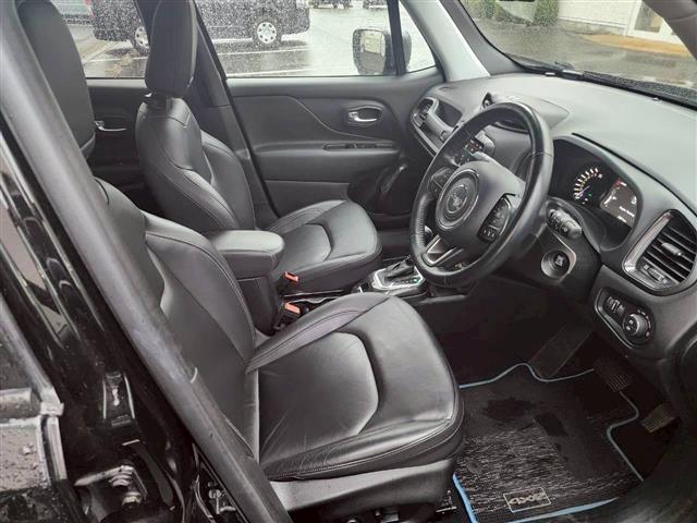 ジープ・レネゲード4xe リミテッド 4xe 純正ナビ バックカメラ ルーフレール ブラインドスポットモニター 前席パワーシート 前席シートヒーター ステアリングヒーター ドラレコ ETC2.0 クルーズコントロール ヒルディセントコントロール(20枚目)