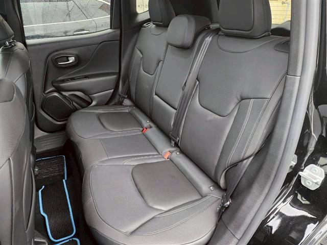 ジープ・レネゲード4xe リミテッド 4xe 純正ナビ バックカメラ ルーフレール ブラインドスポットモニター 前席パワーシート 前席シートヒーター ステアリングヒーター ドラレコ ETC2.0 クルーズコントロール ヒルディセントコントロール(25枚目)