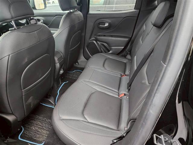 ジープ・レネゲード4xe リミテッド 4xe 純正ナビ バックカメラ ルーフレール ブラインドスポットモニター 前席パワーシート 前席シートヒーター ステアリングヒーター ドラレコ ETC2.0 クルーズコントロール ヒルディセントコントロール(27枚目)