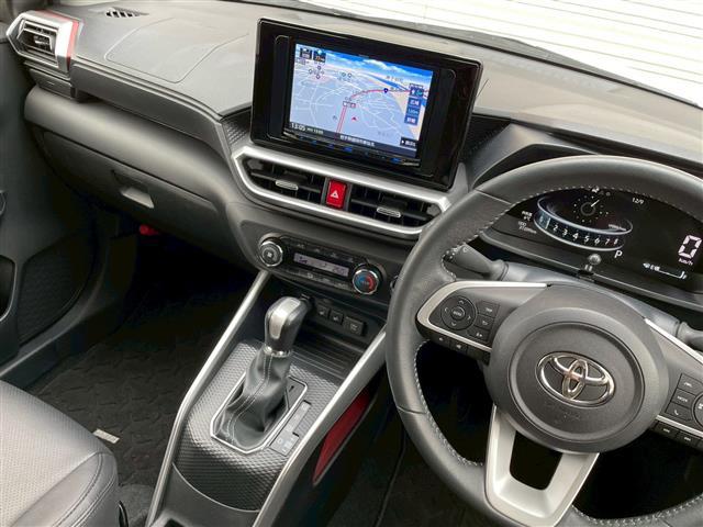 ライズ Ｚ　社外メモリーナビ　フルエアロ　フロント・リヤフォグライト　ステアリングリモコン　電動格納ミラー　クラッツィオシートカバー　マフラーカッター（6枚目）