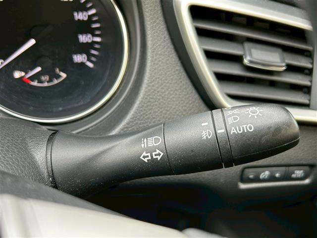 エクストレイル 20X エマージェンシーブレーキパッケージ 純正SDナビ アラウンドビューモニター 電動格納ミラー ステアリングリモコン フォグライト BSM 前後ドライブレコーダー ETC クルーズコントロール 純正アルミホイール(12枚目)