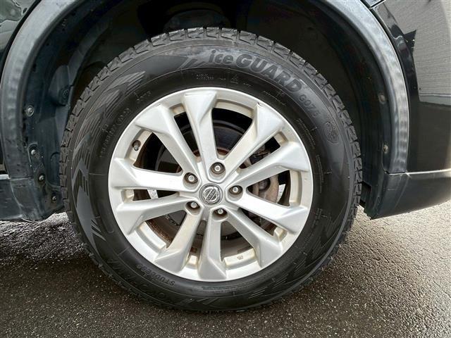 エクストレイル 20X エマージェンシーブレーキパッケージ 純正SDナビ アラウンドビューモニター 電動格納ミラー ステアリングリモコン フォグライト BSM 前後ドライブレコーダー ETC クルーズコントロール 純正アルミホイール(40枚目)