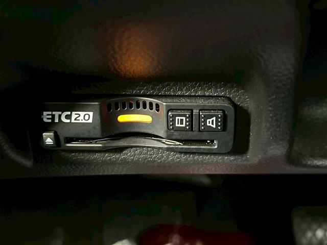 ヴェゼル e:HEV Z 純正9インチナビ フルセグTV バックカメラ ワイヤレス充電 ステアリングヒーター シートヒーター レーダークルーズコントロール ETC2.0 衝突軽減ブレーキ レーンキープアシスト BSM(6枚目)