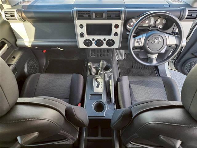 FJクルーザー ベースグレード バックカメラ クリアランスソナー カロッツェリアSDナビ ルーフラック BFグッドリッチT/A MKW AW 背面タイヤ ETC(2枚目)