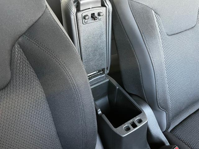 ナイトイーグル Uconnect7インチタッチパネルモニタ- TOYOオープンカントリーR/T クルコン バックカメラ ブラインドスポットモニター アイドリングストップ ルーフレール ETC スマートキー(46枚目)
