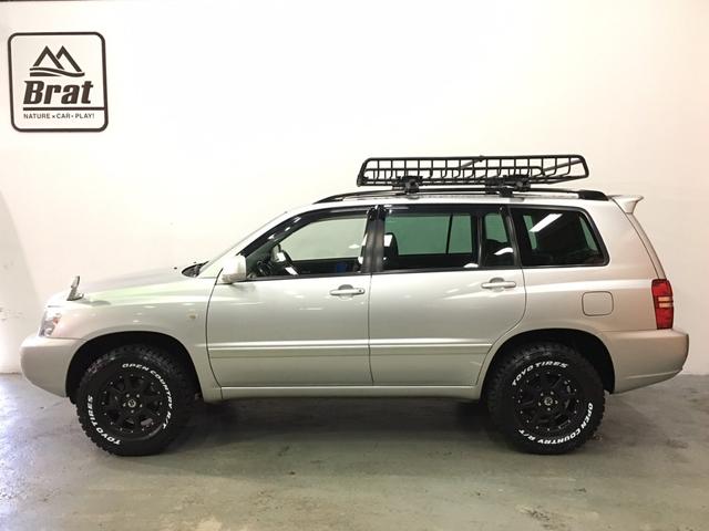 FOUR 4WD 5名乗 走行距離4.0万km 純正エンジンスターター 純正HDDナビ(CD、DVD、MD、FM/AM) 純正フロアマット ETC ルーフレール キーレス スペアキー 純正アルミホイール付き(7枚目)