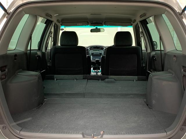 FOUR 4WD 5名乗 走行距離4.0万km 純正エンジンスターター 純正HDDナビ(CD、DVD、MD、FM/AM) 純正フロアマット ETC ルーフレール キーレス スペアキー 純正アルミホイール付き(38枚目)