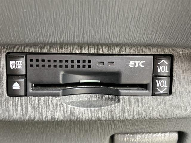 プリウス Ｓツーリングセレクション　ドライブレコーダー　ＥＴＣ　バックカメラ　ＴＶ　アルミホイール　オートライト　ＬＥＤヘッドランプ　ヘッドライトウォッシャー　ＣＶＴ　スマートキー　アイドリングストップ　電動格納ミラー　盗難防止システム（11枚目）