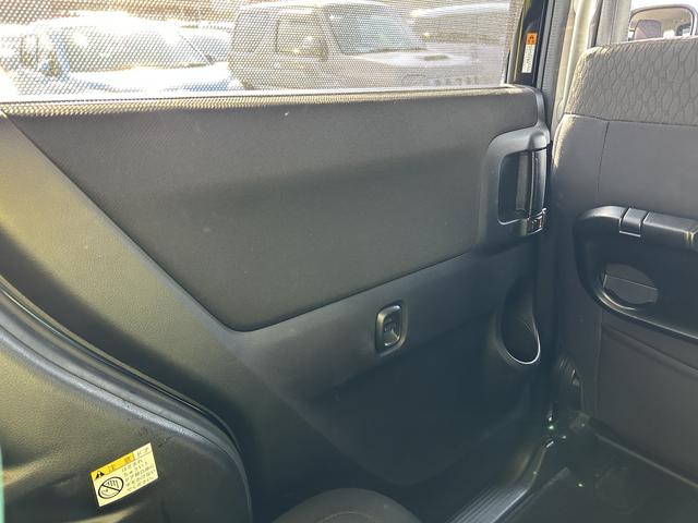 ソリオバンディット バンディットＨＹＢＲＩＤ　ＭＶ　４ＷＤ　アウトレット車　４ＷＤ　マイルドハイブリッド　デュアルカメラブレーキサポート　純正ナビ　全方位カメラ　純正ＥＴＣ　両側電動スライドドア　クルーズコントロール　シートヒーター　オートライト　ＬＥＤヘッドライト（41枚目）