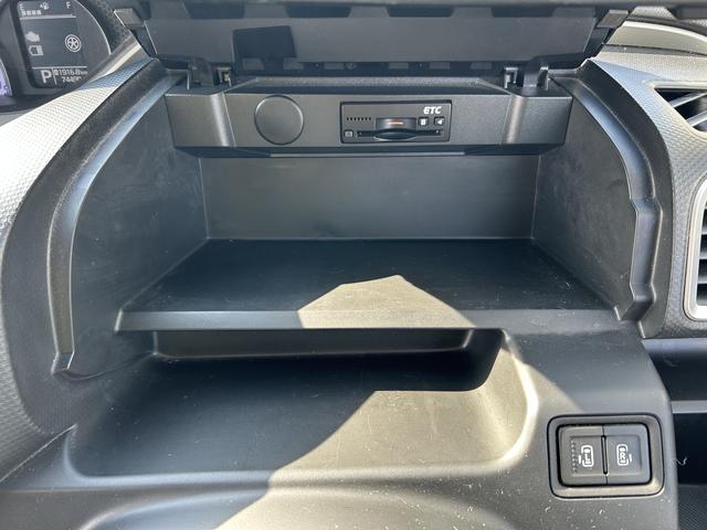 ソリオバンディット バンディットＨＹＢＲＩＤ　ＭＶ　４ＷＤ　アウトレット車　４ＷＤ　マイルドハイブリッド　デュアルカメラブレーキサポート　純正ナビ　全方位カメラ　純正ＥＴＣ　両側電動スライドドア　クルーズコントロール　シートヒーター　オートライト　ＬＥＤヘッドライト（53枚目）