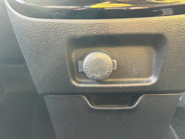 ソリオバンディット バンディットＨＹＢＲＩＤ　ＭＶ　４ＷＤ　アウトレット車　４ＷＤ　マイルドハイブリッド　デュアルカメラブレーキサポート　純正ナビ　全方位カメラ　純正ＥＴＣ　両側電動スライドドア　クルーズコントロール　シートヒーター　オートライト　ＬＥＤヘッドライト（56枚目）