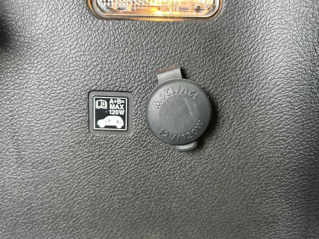 ソリオバンディット バンディットＨＹＢＲＩＤ　ＭＶ　４ＷＤ　アウトレット車　４ＷＤ　マイルドハイブリッド　デュアルカメラブレーキサポート　純正ナビ　全方位カメラ　純正ＥＴＣ　両側電動スライドドア　クルーズコントロール　シートヒーター　オートライト　ＬＥＤヘッドライト（62枚目）