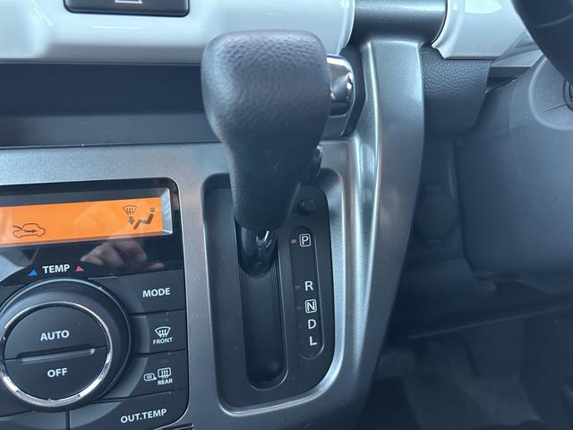 ハスラー Ｊ　ＳＴＹＬＥ　４ＷＤ　ナビ　バックカメラ　ドラレコ　ＥＴＣ　ドライブレコーダー　バックカメラ　オートライト　Ｂｌｕｅｔｏｏｔｈ　プッシュスタート　シートヒーター　オートエアコン　ＥＴＣ　スズキセーフティーサポート　　衝突被害軽減システム　アイドリングストップ（11枚目）