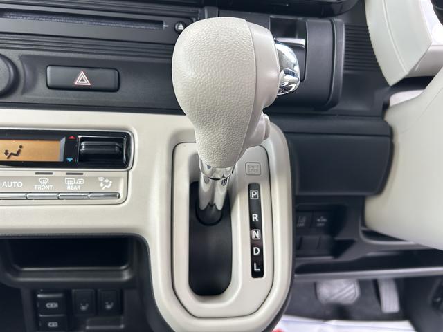 ワゴンＲスマイル ＨＹＢＲＩＤ　Ｘ　４ＷＤ　純正ナビ　全方位カメラ　コネクト　オートライト　スライドドア　純正ナビ　プッシュスタート　シートヒーター　オートエアコン　スズキセーフティーサポート　４ＷＤ　衝突被害軽減システム　アイドリングストップ　横滑り防止機能　衝突安全ボディ（11枚目）