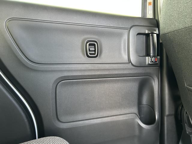 ワゴンＲスマイル ＨＹＢＲＩＤ　Ｘ　４ＷＤ　純正ナビ　全方位カメラ　コネクト　オートライト　スライドドア　純正ナビ　プッシュスタート　シートヒーター　オートエアコン　スズキセーフティーサポート　４ＷＤ　衝突被害軽減システム　アイドリングストップ　横滑り防止機能　衝突安全ボディ（29枚目）