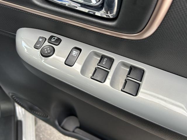 ワゴンＲスマイル ＨＹＢＲＩＤ　Ｘ　４ＷＤ　純正ナビ　全方位カメラ　コネクト　オートライト　スライドドア　純正ナビ　プッシュスタート　シートヒーター　オートエアコン　スズキセーフティーサポート　４ＷＤ　衝突被害軽減システム　アイドリングストップ　横滑り防止機能　衝突安全ボディ（41枚目）