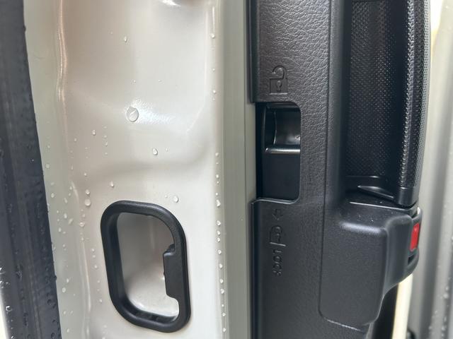 ワゴンＲスマイル ＨＹＢＲＩＤ　Ｘ　４ＷＤ　純正ナビ　全方位カメラ　コネクト　オートライト　スライドドア　純正ナビ　プッシュスタート　シートヒーター　オートエアコン　スズキセーフティーサポート　４ＷＤ　衝突被害軽減システム　アイドリングストップ　横滑り防止機能　衝突安全ボディ（59枚目）