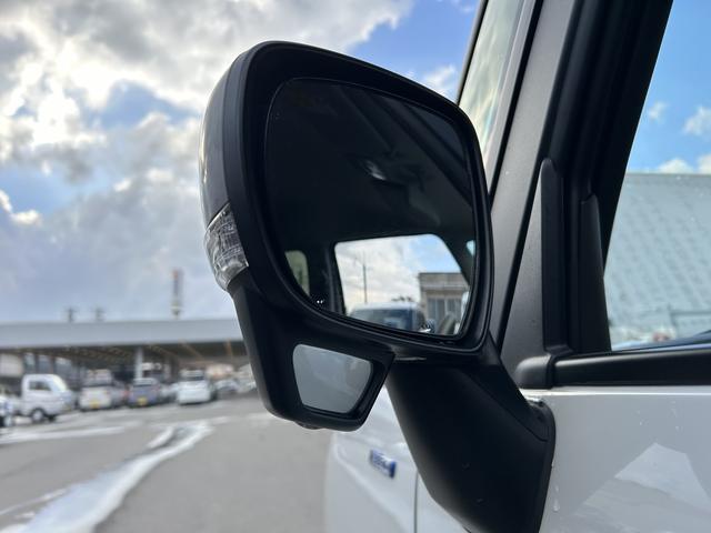 ワゴンＲスマイル ＨＹＢＲＩＤ　Ｘ　４ＷＤ　純正ナビ　全方位カメラ　コネクト　オートライト　スライドドア　純正ナビ　プッシュスタート　シートヒーター　オートエアコン　スズキセーフティーサポート　４ＷＤ　衝突被害軽減システム　アイドリングストップ　横滑り防止機能　衝突安全ボディ（63枚目）