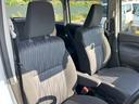 運転席は大きな汚れも無く、状態は良好です。