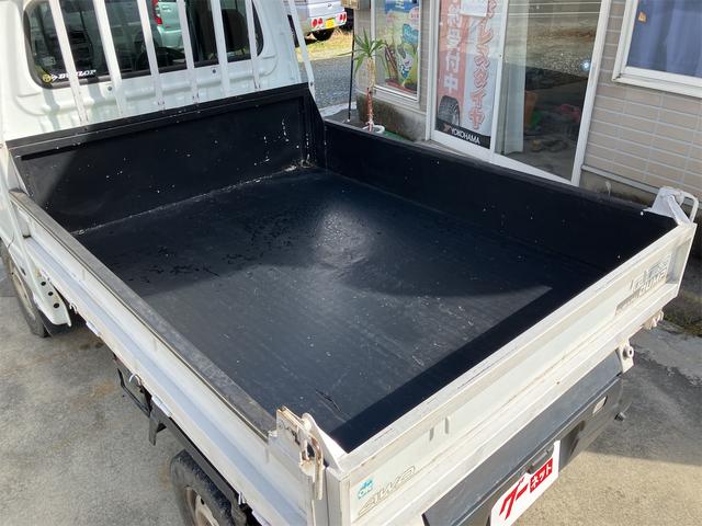 サンバートラック 4WD ダンプ MT エアコン 運転席エアバッグ(10枚目)