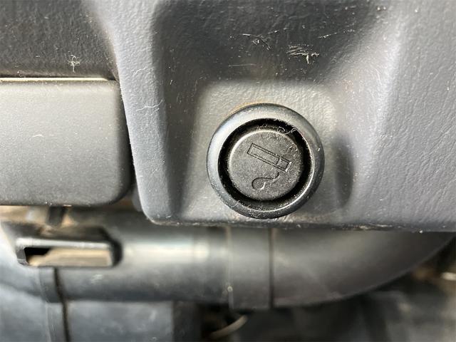 サンバートラック 4WD ダンプ MT エアコン 運転席エアバッグ(26枚目)