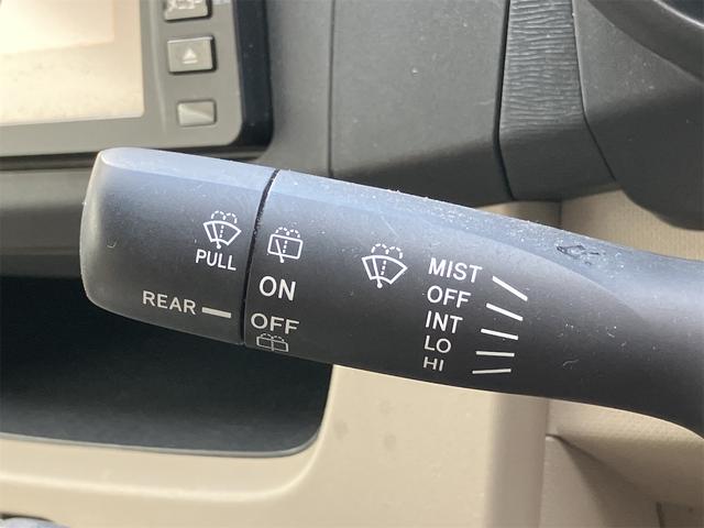 ムーヴ L SA フロントシートリフト 4WD ナビ 衝突被害軽減システム キーレスエントリー アイドリングストップ 電動格納ミラー CVT 盗難防止システム ABS ESC CD アルミホイール 衝突安全ボディ(6枚目)