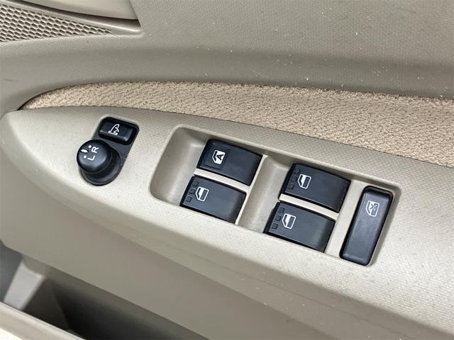 ムーヴ L SA フロントシートリフト 4WD ナビ 衝突被害軽減システム キーレスエントリー アイドリングストップ 電動格納ミラー CVT 盗難防止システム ABS ESC CD アルミホイール 衝突安全ボディ(9枚目)