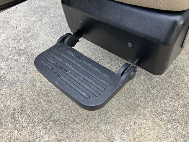 ムーヴ L SA フロントシートリフト 4WD ナビ 衝突被害軽減システム キーレスエントリー アイドリングストップ 電動格納ミラー CVT 盗難防止システム ABS ESC CD アルミホイール 衝突安全ボディ(12枚目)