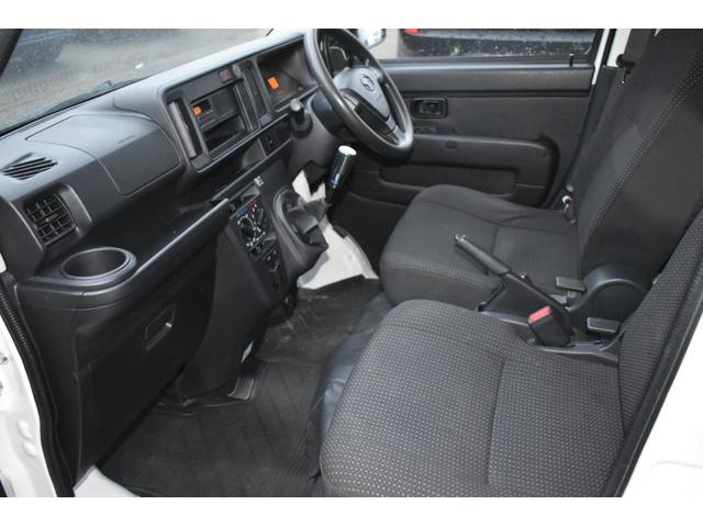 ハイゼットカーゴ ＤＸ　４ＷＤ　５速ＭＴ（車検２年）（7枚目）