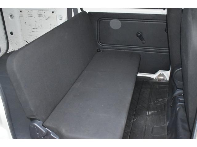 ハイゼットカーゴ ＤＸ　４ＷＤ　５速ＭＴ（車検２年）（11枚目）