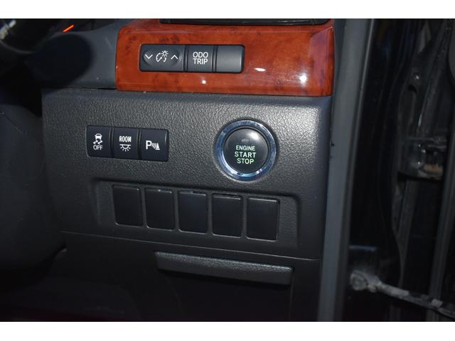 ヴェルファイア ２．４Ｚ　プラチナムセレクション　両側パワスラ　パワーバックドア　フリップダウンモニター　４ＷＤ　車検Ｒ８年１２月ワンオーナー物（14枚目）