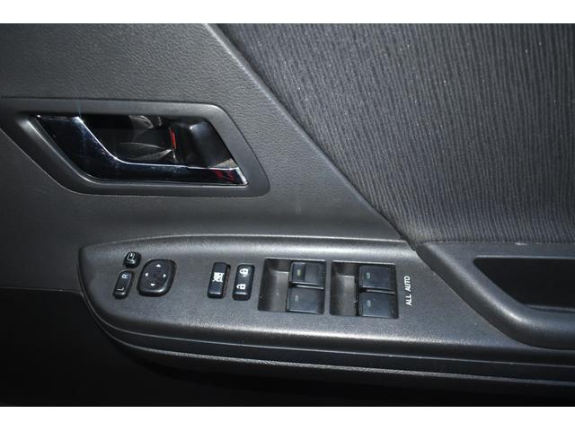 ヴェルファイア ２．４Ｚ　プラチナムセレクション　両側パワスラ　パワーバックドア　フリップダウンモニター　４ＷＤ　車検Ｒ８年１２月ワンオーナー物（15枚目）