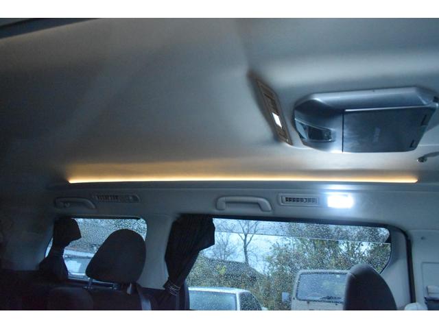 ヴェルファイア ２．４Ｚ　プラチナムセレクション　両側パワスラ　パワーバックドア　フリップダウンモニター　４ＷＤ　車検Ｒ８年１２月ワンオーナー物（21枚目）