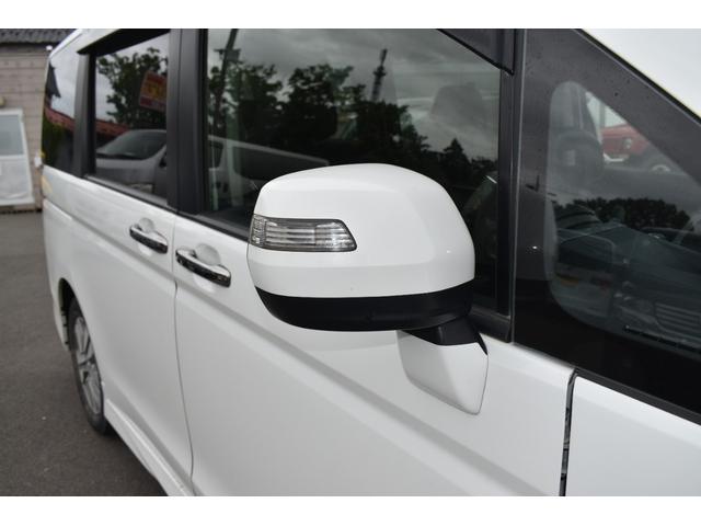 ステップワゴンスパーダ Ｚ　４ＷＤ　９インチナビ　ＴＶ　Ｂカメラ　Ｂｌｕｅｔｏｏｔｈ　両側パワスラ　ＥＴＣ（10枚目）