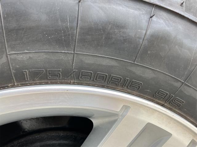 ＡＺオフロード ＸＣ　４ＷＤ　キーレスエントリー　電動格納ミラー　ターボ　ＡＴ　ＡＢＳ　ＣＤ　ルーフレール　アルミホイール　衝突安全ボディ　エアコン　パワーステアリング　パワーウィンドウ（27枚目）