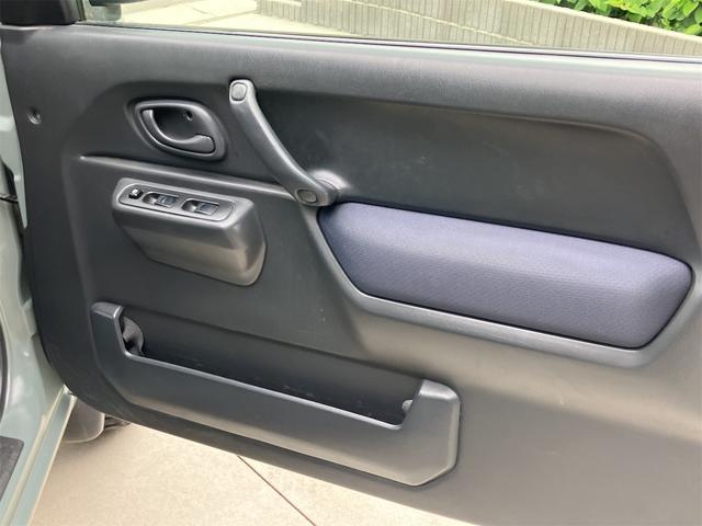 ＡＺオフロード ＸＣ　４ＷＤ　キーレスエントリー　電動格納ミラー　ターボ　ＡＴ　ＡＢＳ　ＣＤ　ルーフレール　アルミホイール　衝突安全ボディ　エアコン　パワーステアリング　パワーウィンドウ（29枚目）